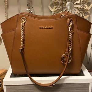 MICHAEL Michael Kors Lg Chain Shoulder Tote - Leather (Luggage color)